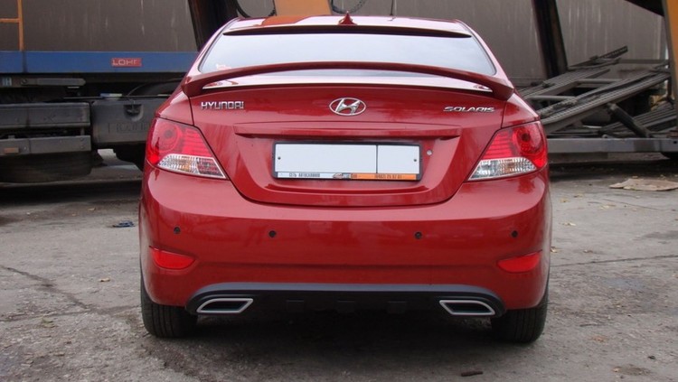 Спойлер на Hyundai Solaris 2014